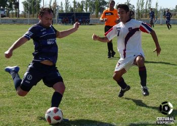 Juventud y Unión repartieron puntos en el primer partido del año