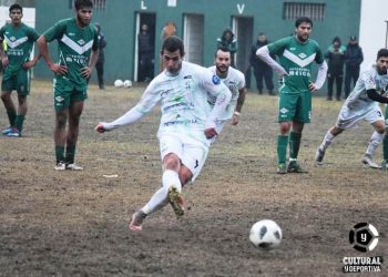 Alexis Fraile se convirtió en el segundo máximo goleador en la historia de la Liga