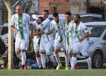 Newbery goleó en el adelantado de la fecha y es el nuevo líder del Apertura