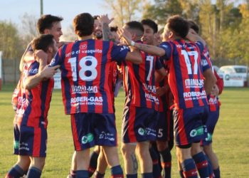 Atlético Quenumá lidera el Apertura