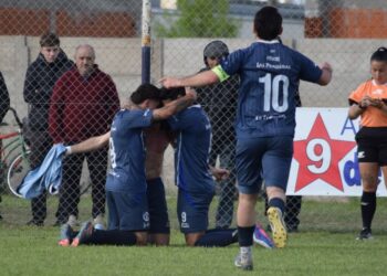 Unión quedó como único líder del Clausura